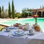Casa Go'el 4*