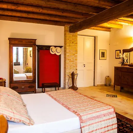 Bed & Breakfast Casa Go'el 4*