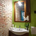 Casa Go'el 4*