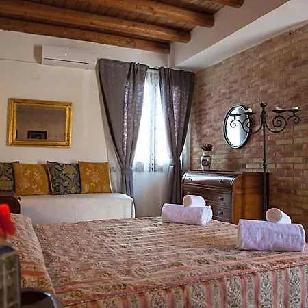 Casa Go'el Nocleg ze śniadaniem 4*